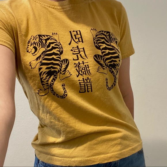 brandy melville rare t-shirt - Picture 2 of 2